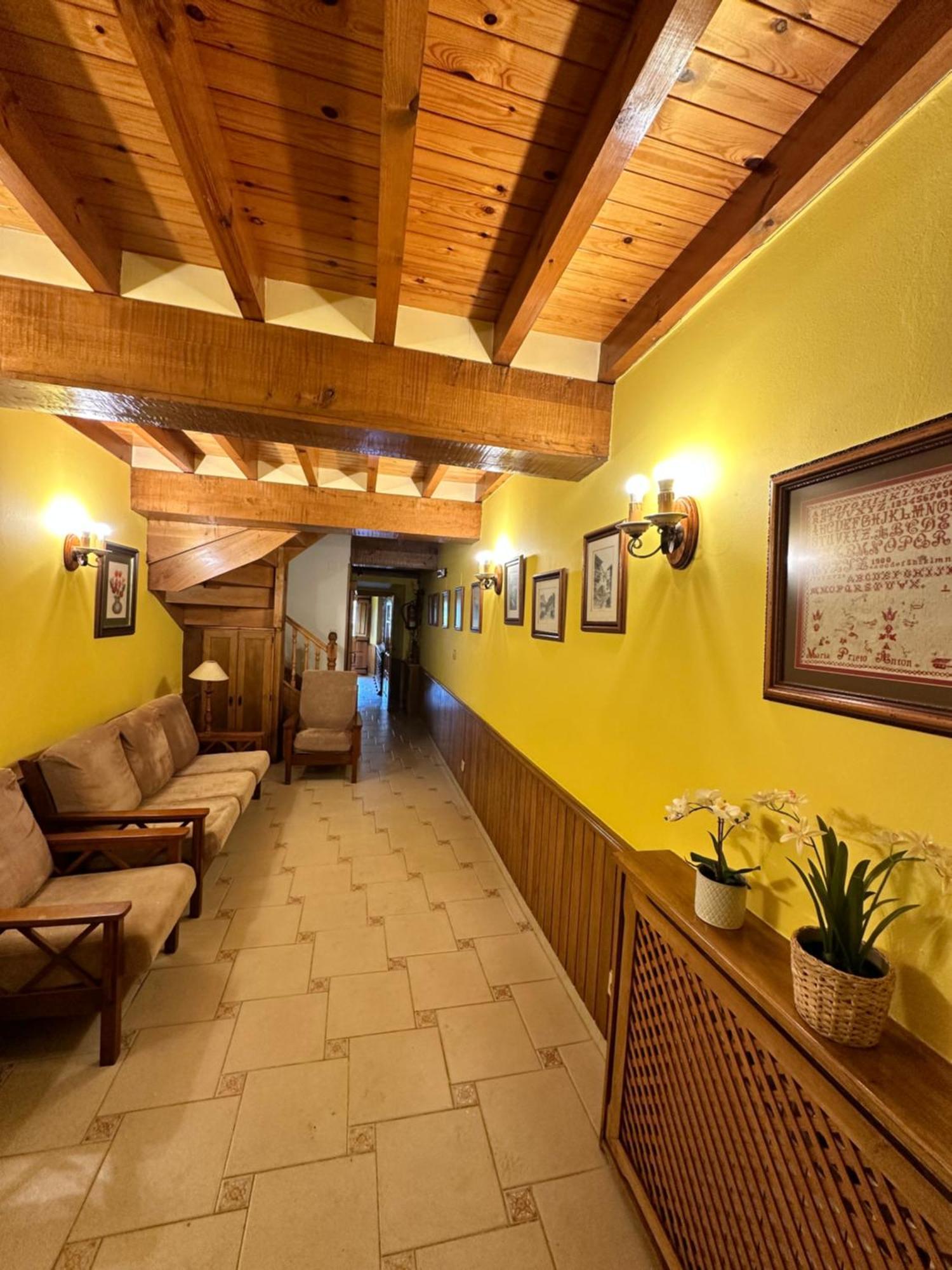 Casa Rural El Torrejon 아레나스데카브랄레스 외부 사진